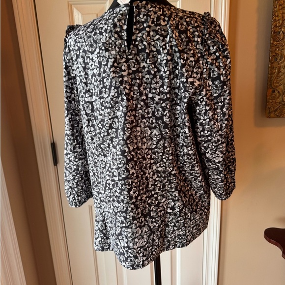 Talbots Black and White Print Blouse with 3/4 length sleeves NWT - Picture 5 of 10